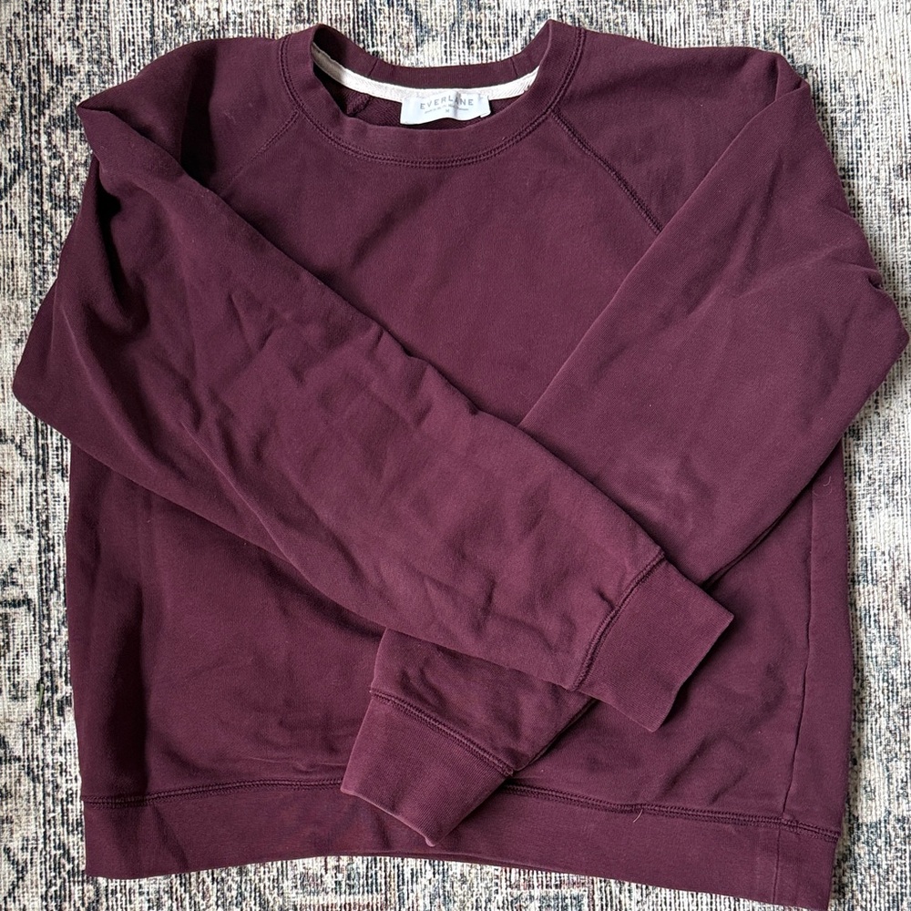 Women’s Burgundy sweatshirt